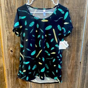 LuLaRoe NWT feathers Classic-T